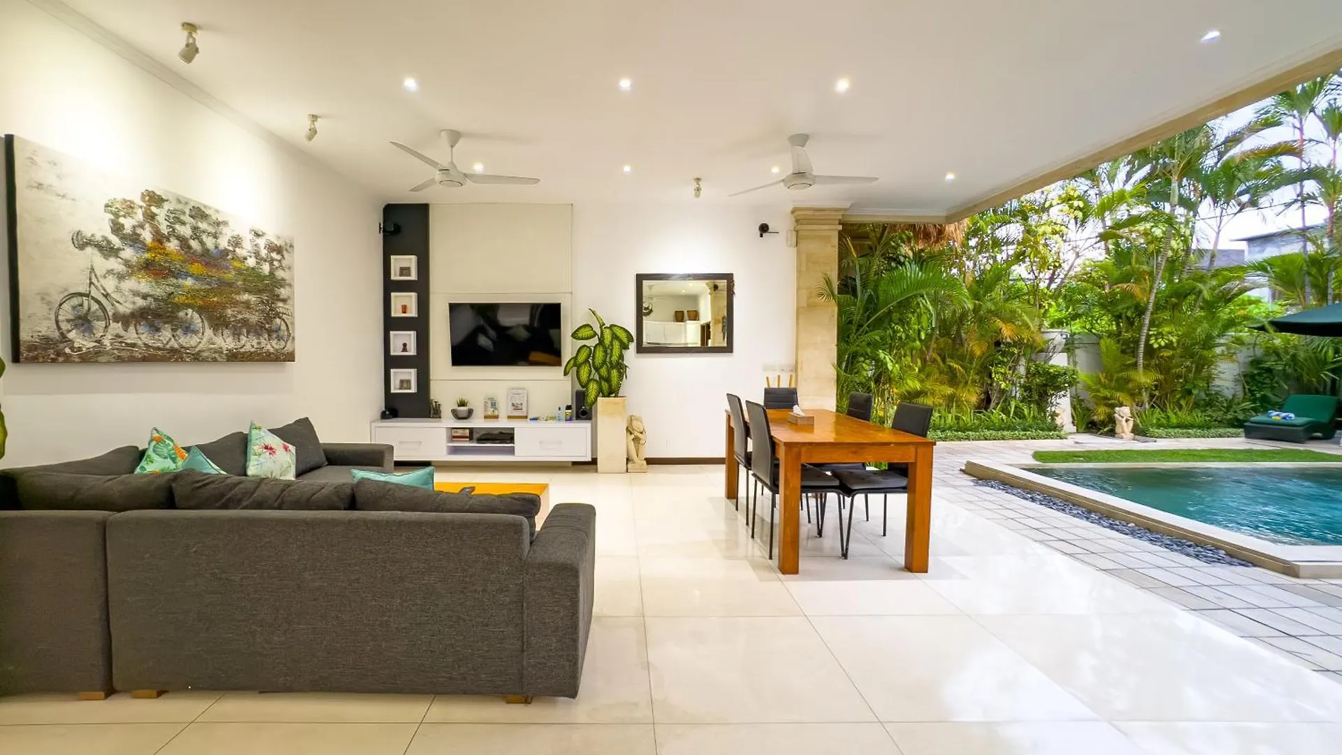 Villa Krisna Managed By Villa Bugis Seminyak  Seminyak (Bali)