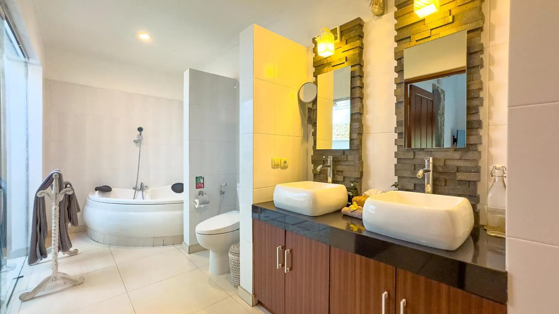 Villa Krisna Managed By Villa Bugis Seminyak   Seminyak (Bali)