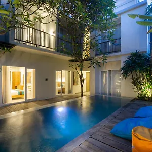Hotel Casa Kayu Aya, Seminyak (Bali)